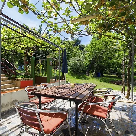 Apartment Josip *